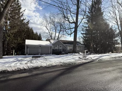 17 Schumacher Dr, Ansonia, CT 06401