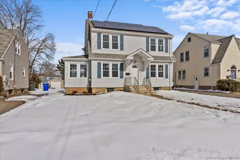 27 Stillwold Dr, Wethersfield, CT 06109