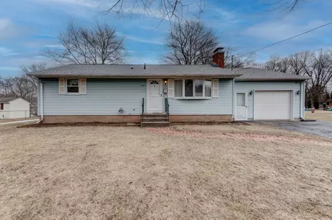 244 Basswood Dr, Middletown, CT 06457