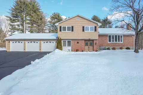 56 Craigemore Cir, Avon, CT 06001
