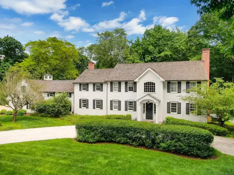 5 Cathlow Dr, Greenwich, CT 06878