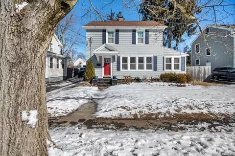 87 Russell St, Hamden, CT 06517