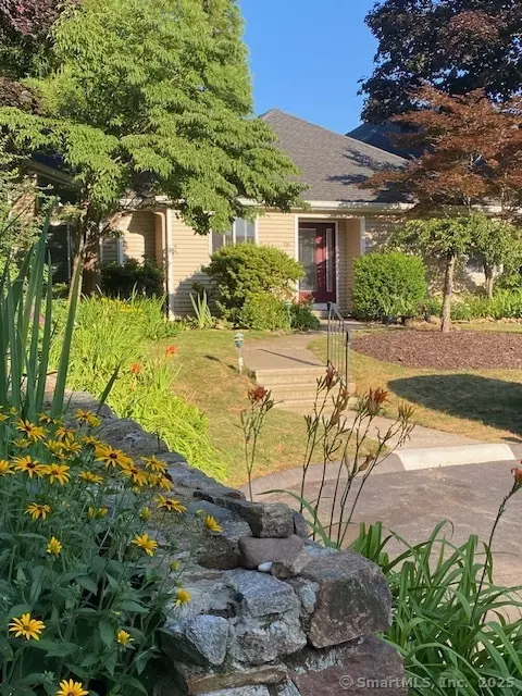 36 Quarry Dock Rd #36, Branford, CT 06405