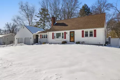 8 Van Buren Rd, Enfield, CT 06082
