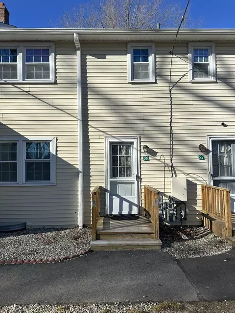 10 Carolina Dr #28, Oakdale, CT 06370