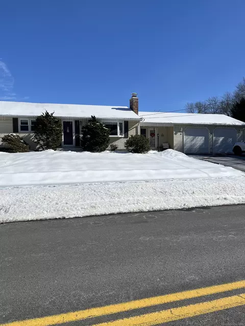 35 Steele Rd, Enfield, CT 06082
