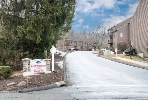 166 Old Brookfield Rd #23-6, Danbury, CT 06811