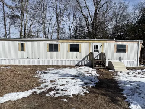 552 Lantern Hill Rd, Ledyard, CT 06339