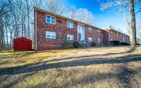 1117 Waterbury Rd #1A, Cheshire, CT 06410