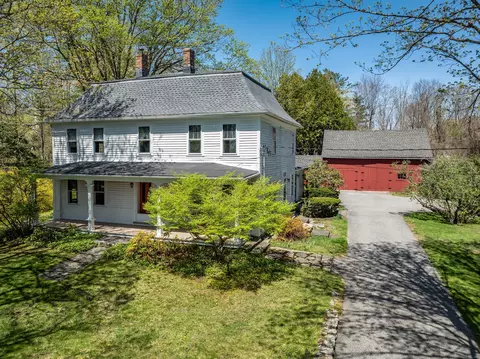 11 Centre St, Mansfield, CT 06250