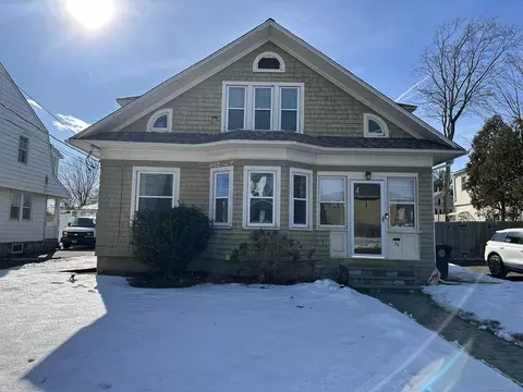 15 Florence Ave, Milford, CT 06460