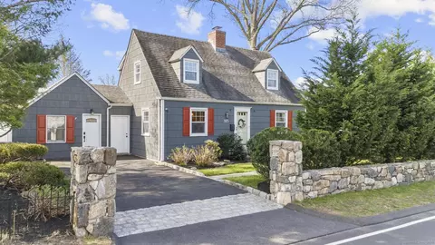 185 Hamilton Ave, Stamford, CT 06902