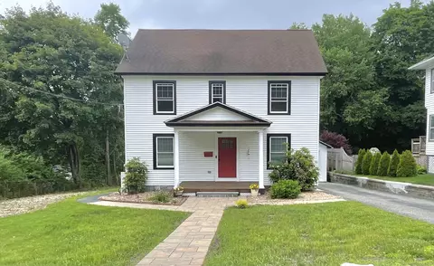 11 Charles St, Torrington, CT 06790