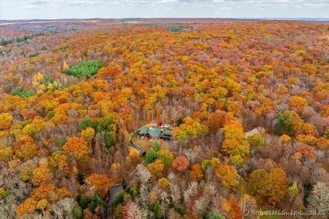 32 Pilfershire Rd, Eastford, CT 06242
