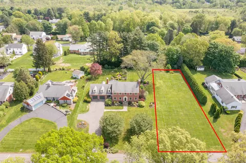 Thornbush Road, Wethersfield, CT 06109