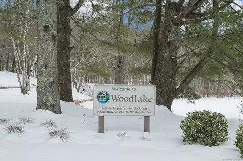 6 Hickory Ln #6, Woodbury, CT 06798