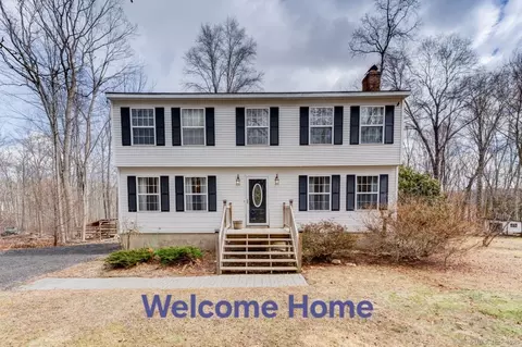 120 Littlefield Rd, Hampton, CT 06247