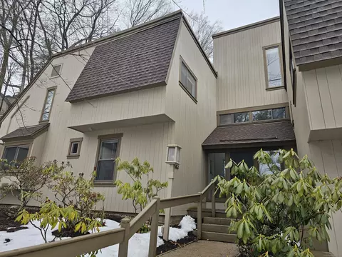 13 Mallard Dr #13, Avon, CT 06001