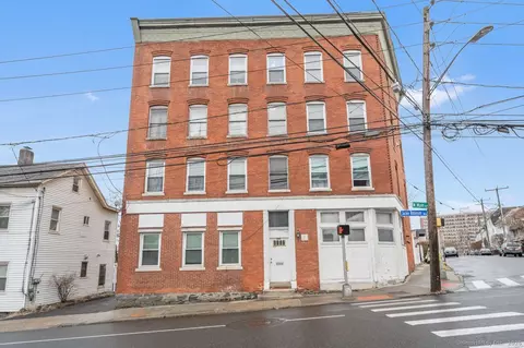 290 W Main St #5, Stamford, CT 06902