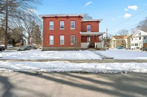 44 Pearl St, Norwich, CT 06360