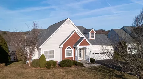 22 S Pond Rd #22, Bloomfield, CT 06002