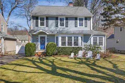 129 Holmes Ave, Darien, CT 06820