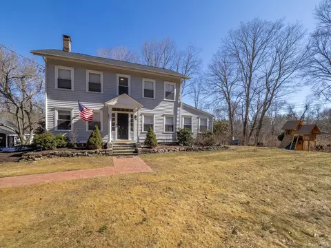 358 Ridgefield Rd, Wilton, CT 06897