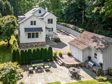 1012 Silvermine Rd, New Canaan, CT 06840