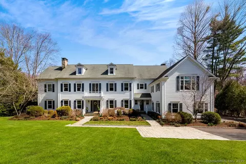 46 Bayberry Ln, Westport, CT 06880