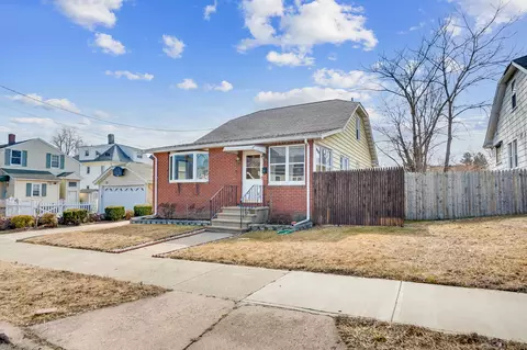 12 Dwight Pl, East Haven, CT 06512