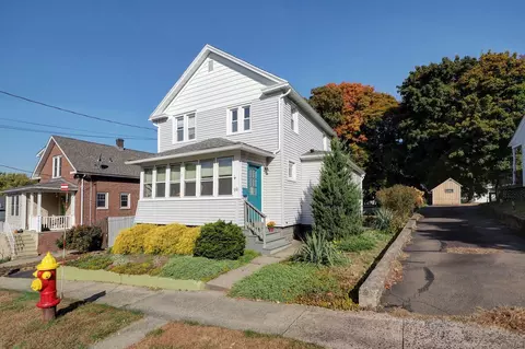 90 Wallace Row, Wallingford, CT 06492
