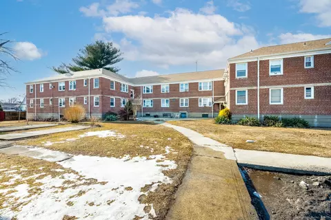 88 Canaan Court Bldg84 13 Ct #BLDG .84, 13, Stratford, CT 06614