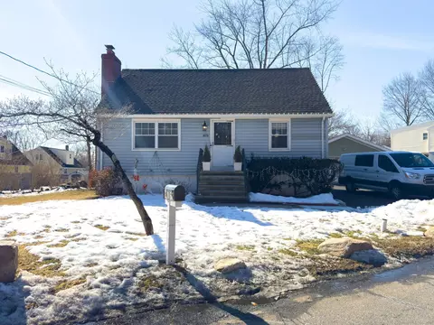 875 Old Town Rd, Bridgeport, CT 06606