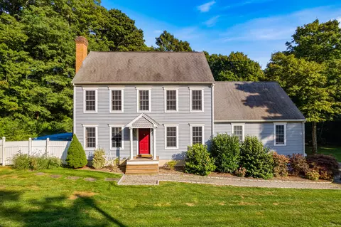 108 Middlesex Ave, Chester, CT 06412