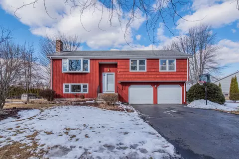 172 Evergreen Ln, Meriden, CT 06450