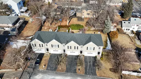 122 Warren Ave #122, Fairfield, CT 06825