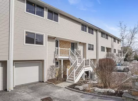 328 Hamilton Ave #2, Greenwich, CT 06830