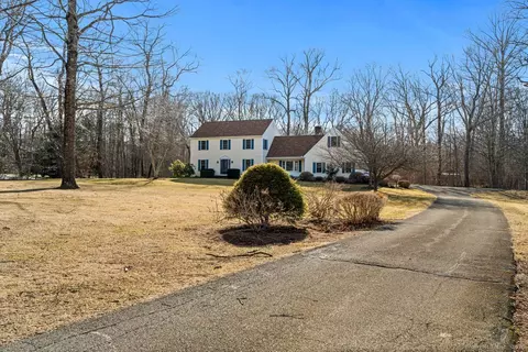 11 Saddlebrook Dr, Killingworth, CT 06419