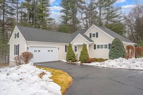 10 Barons Ct #10, Simsbury, CT 06070