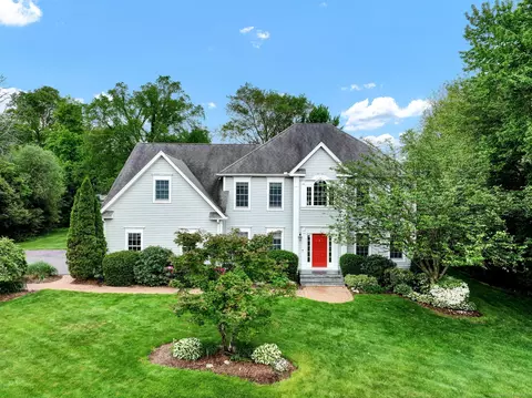 22 Papermill Rd, Glastonbury, CT 06073