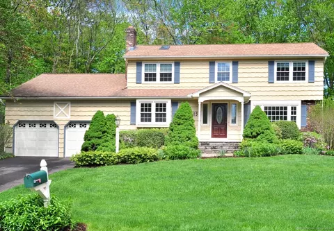 115 Carriage Way, Windsor, CT 06095