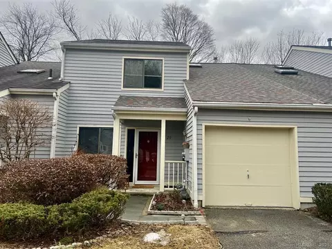 29 Highview Rd, East Fishkill, NY 12533
