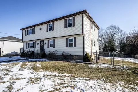 3 Carmen St, East Haven, CT 06512
