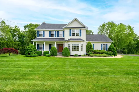 37 Stadley Rough Rd, Danbury, CT 06811