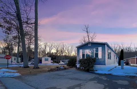 60 Sweetbriar St, Norwich, CT 06360