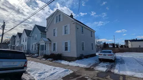 478 Shelton Ave, Hamden, CT 06517