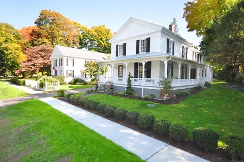 25 Main St, Farmington, CT 06032