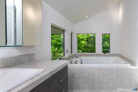 Bath - 60 Muller Rd, Kent, CT 06757 photo 1 of 2