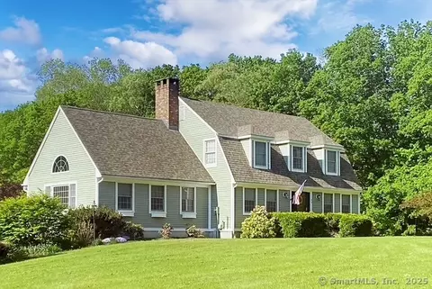 49 Huntington Rd, Scotland, CT 06264