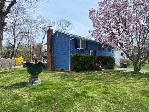 46 Stamford Ave, Stamford, CT 06902